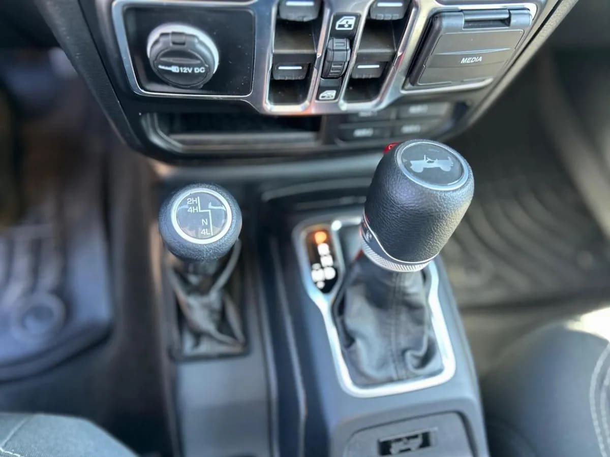 Jeep Wrangler Sahara Unlimited 2.0 año 2021