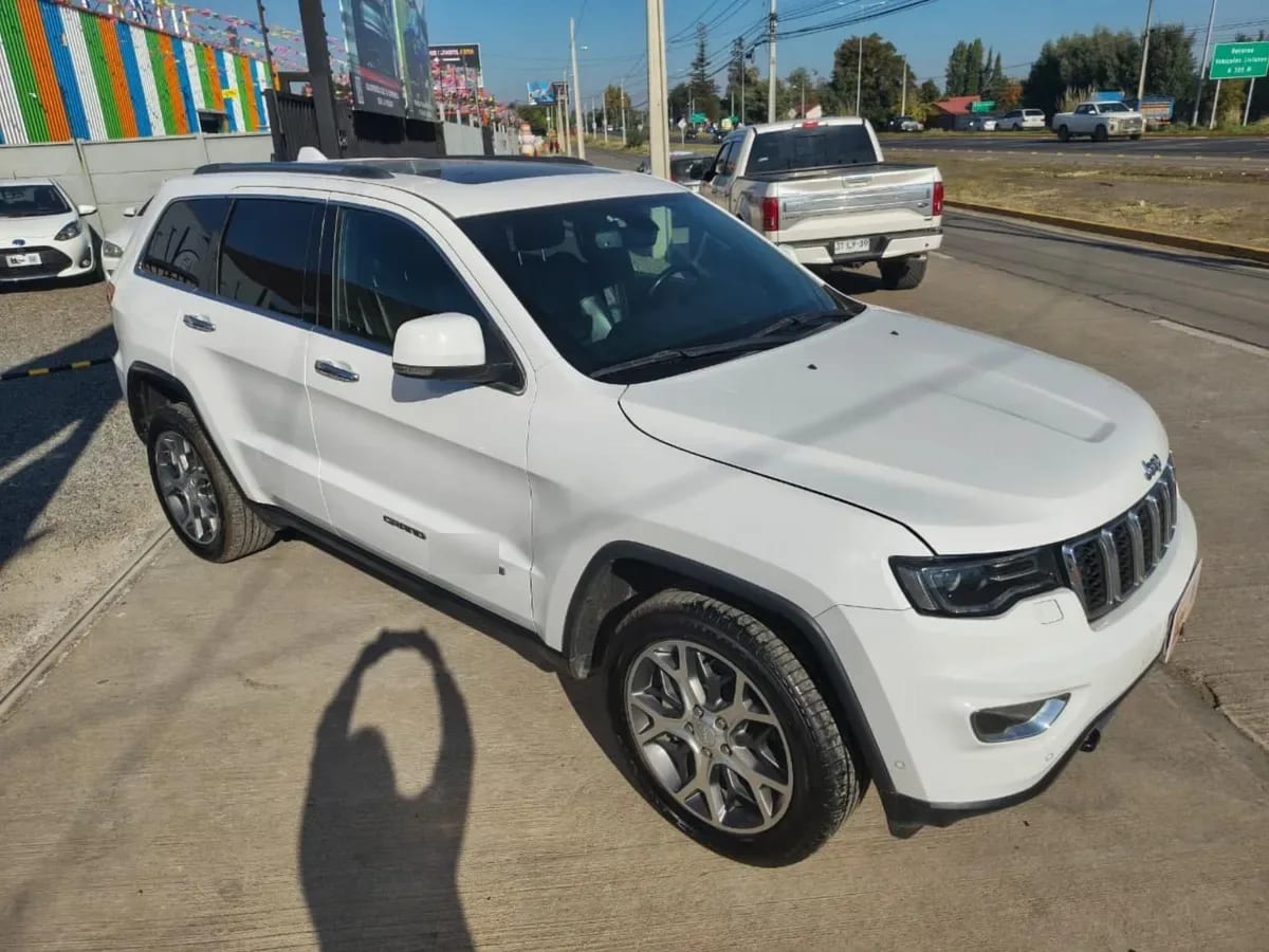 Jeep Grand Cherokee Limited 3.6 Aut 4x4 año 2021