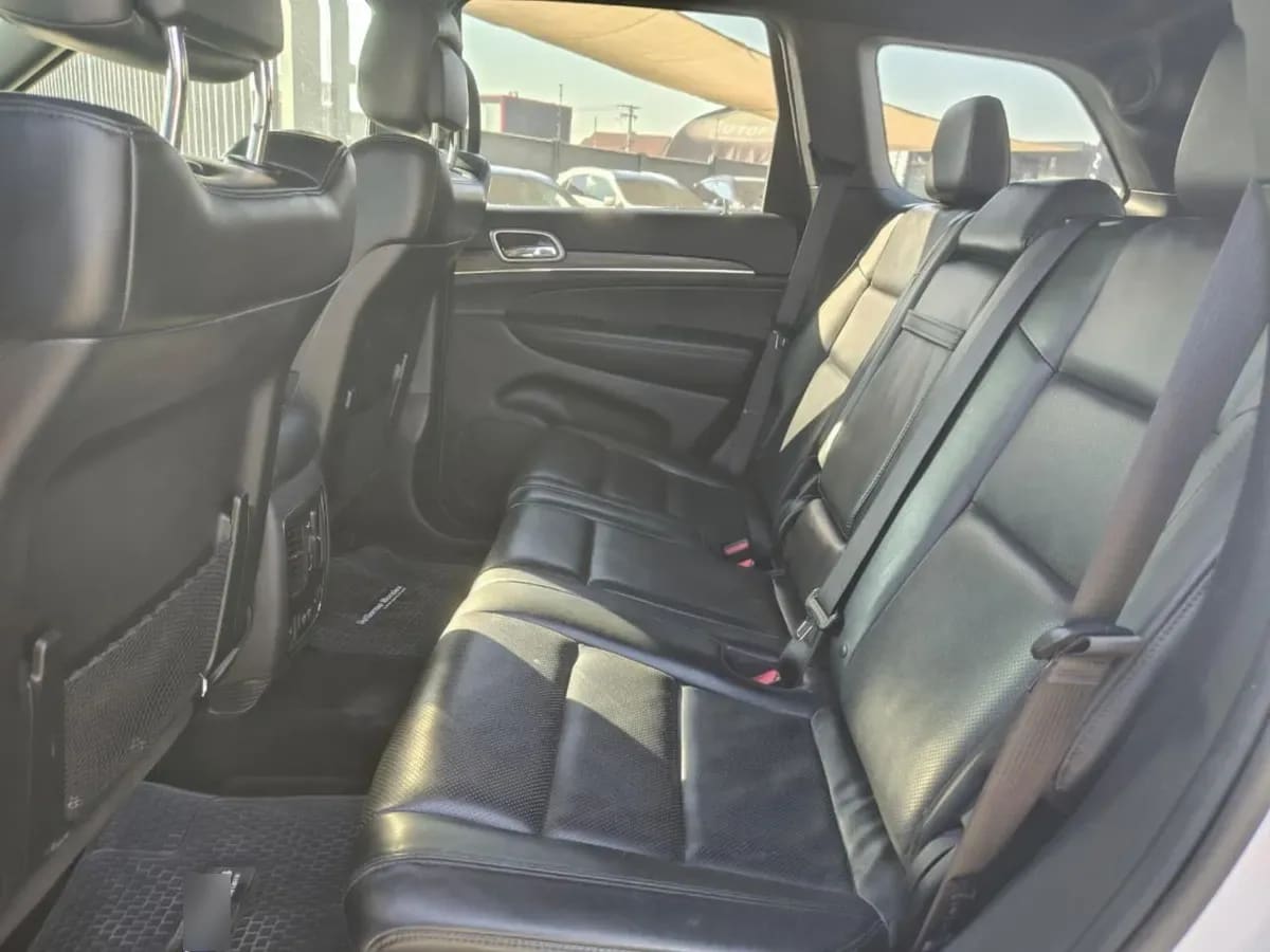 Jeep Grand Cherokee Limited 3.6 Aut 4x4 año 2021