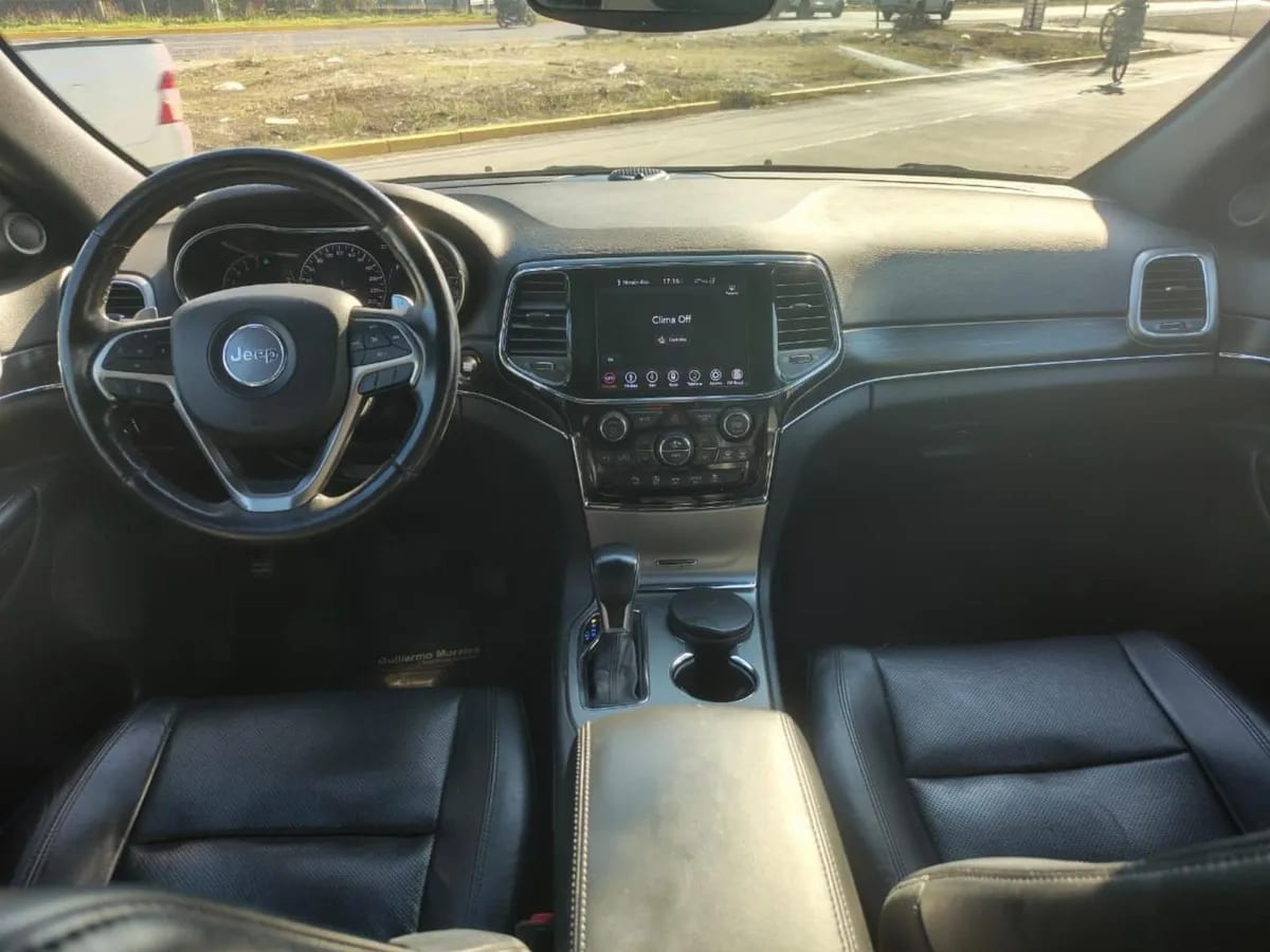 Jeep Grand Cherokee Limited 3.6 Aut 4x4 año 2021