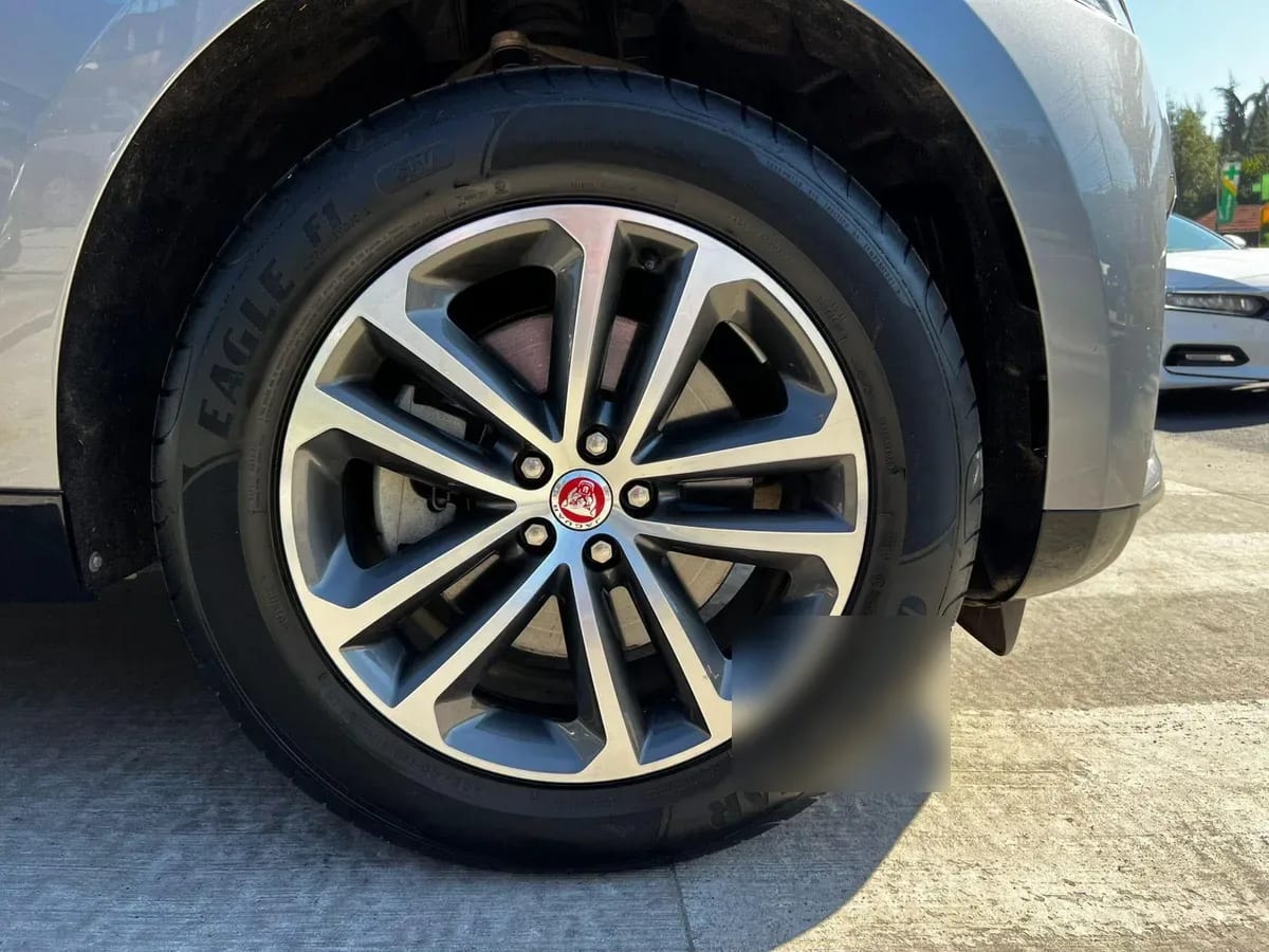 Jaguar F-Pace Diésel 2.0i año 2022