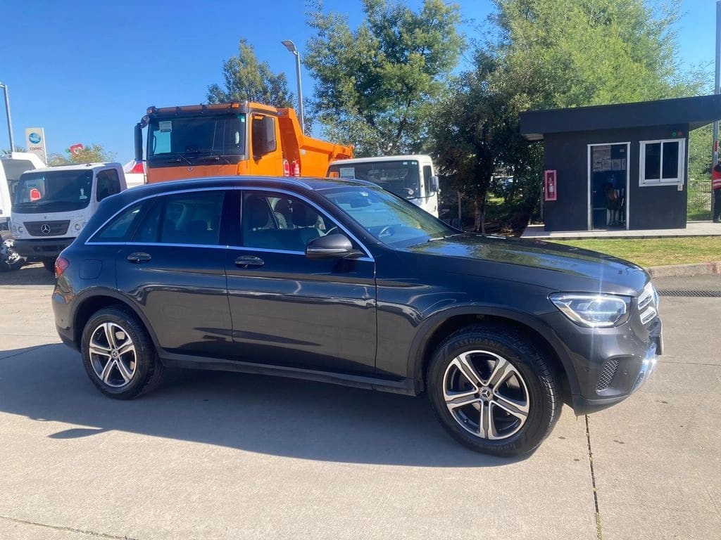 Mercedes-benz 200 Glc 2.0 4x2 At 5p año 2022