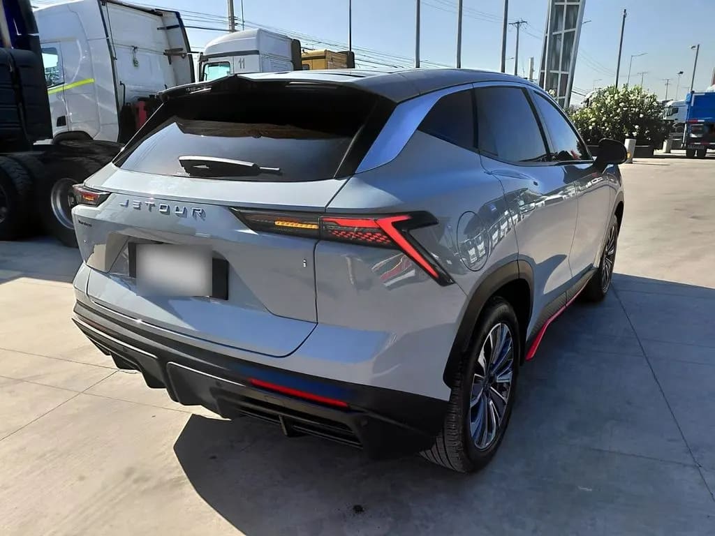Jetour Dashing 1.5t Lux 4x2 Mt 5p año 2024