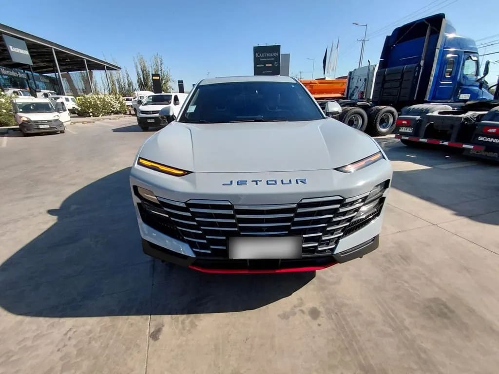 Jetour Dashing 1.5t Lux 4x2 Mt 5p año 2024