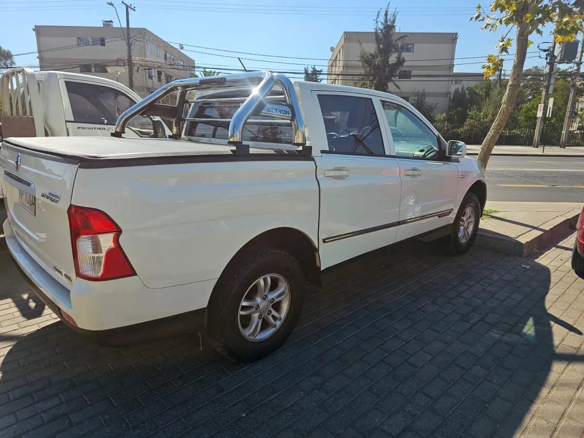 SSANGYONG ACTYON SPORTS 2.0 6as711 Mt 4x4 Diesel año 2018
