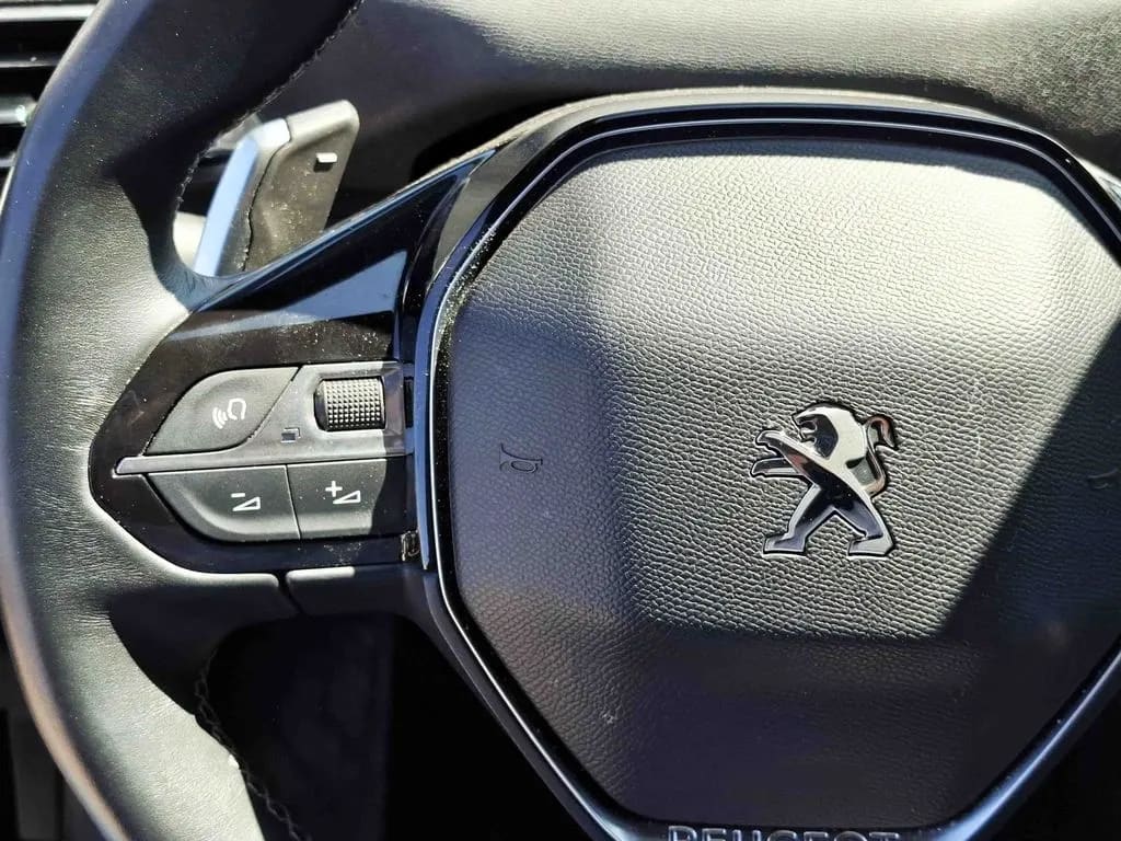 Peugeot 3008 Allure año 2023