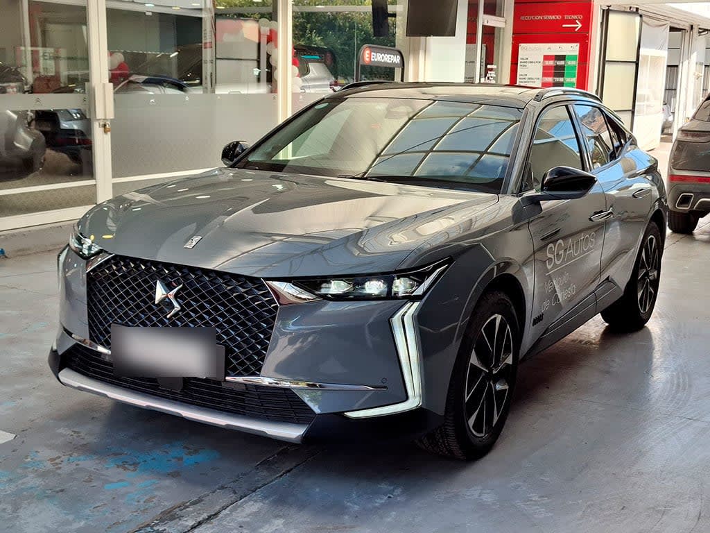 DS Automobiles 4 1.5 Performance año 2025
