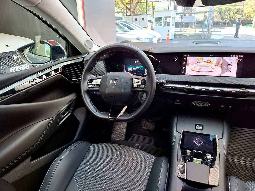 DS Automobiles 4 1.5 Performance año 2025