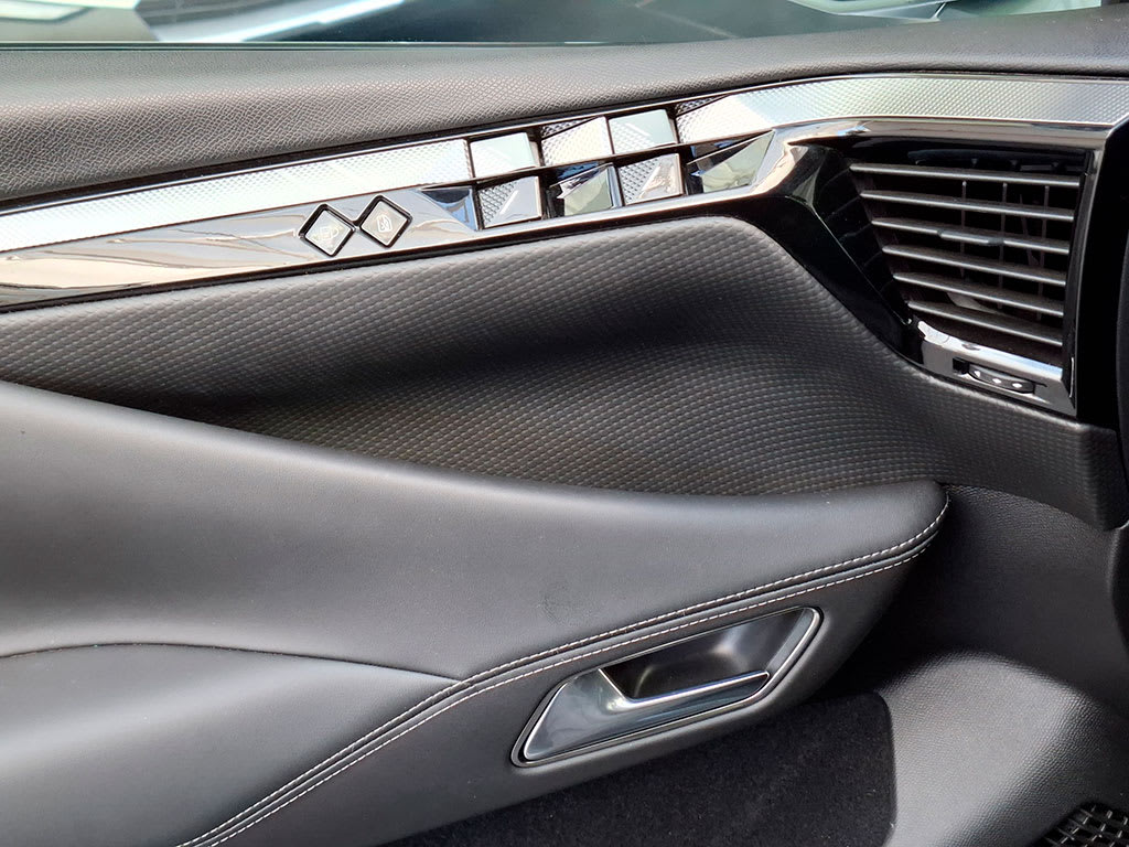 DS Automobiles 4 1.5 Performance año 2025