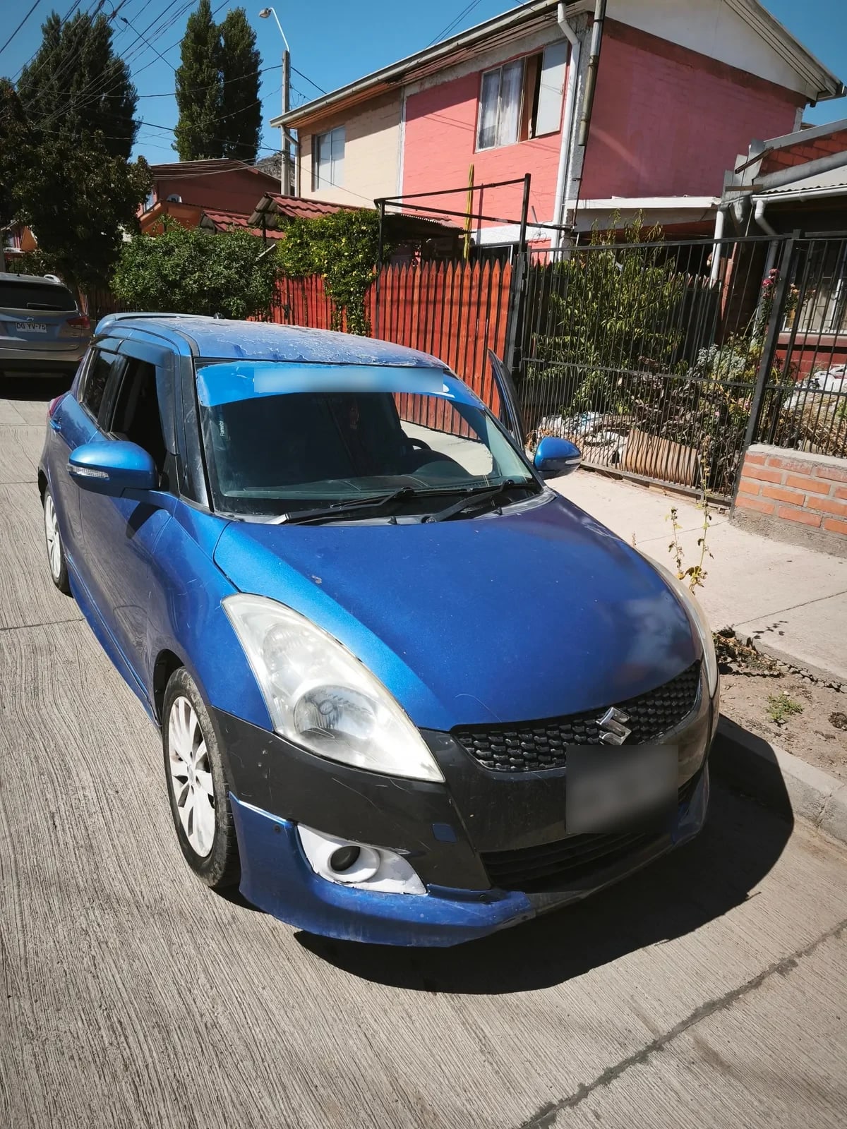 SUZUKI SWIFT 1.3 Gl Mt año 2011
