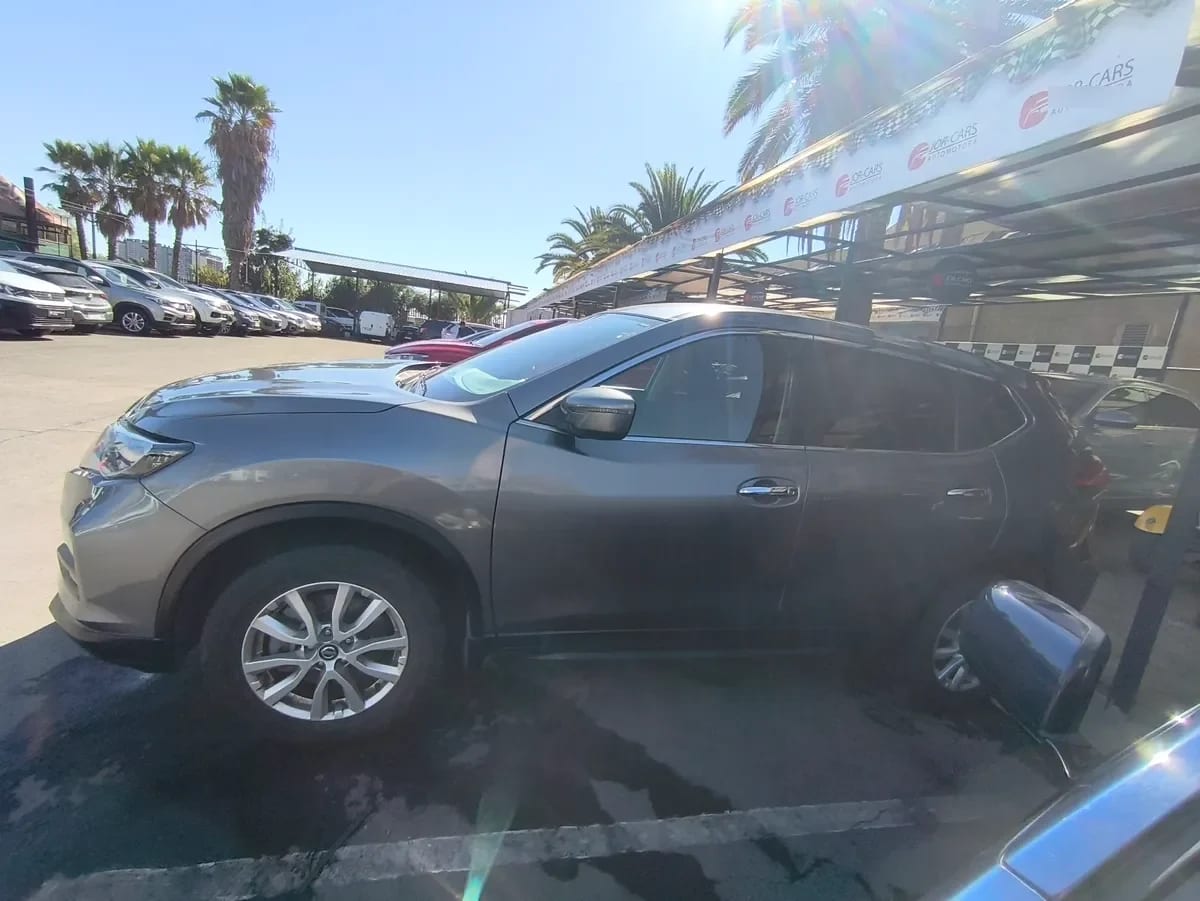 NISSAN X-TRAIL 2.5 Sense At año 2021