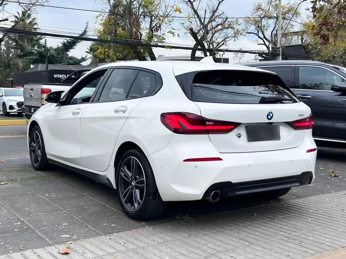 Bmw 118 1.5 año 2021