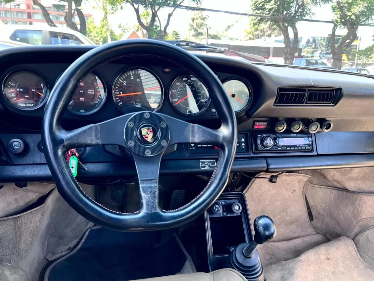 Porsche 911 Carrera año 1983