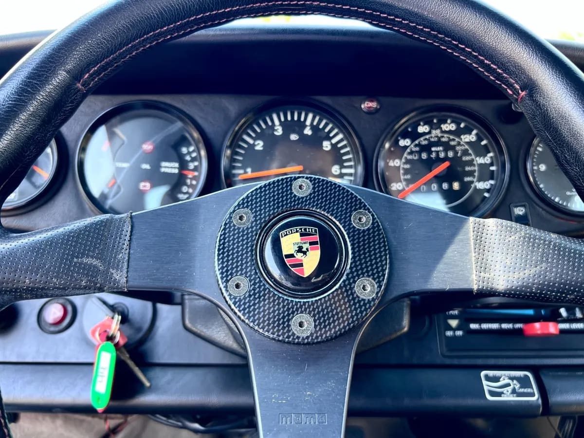 Porsche 911 Carrera año 1983
