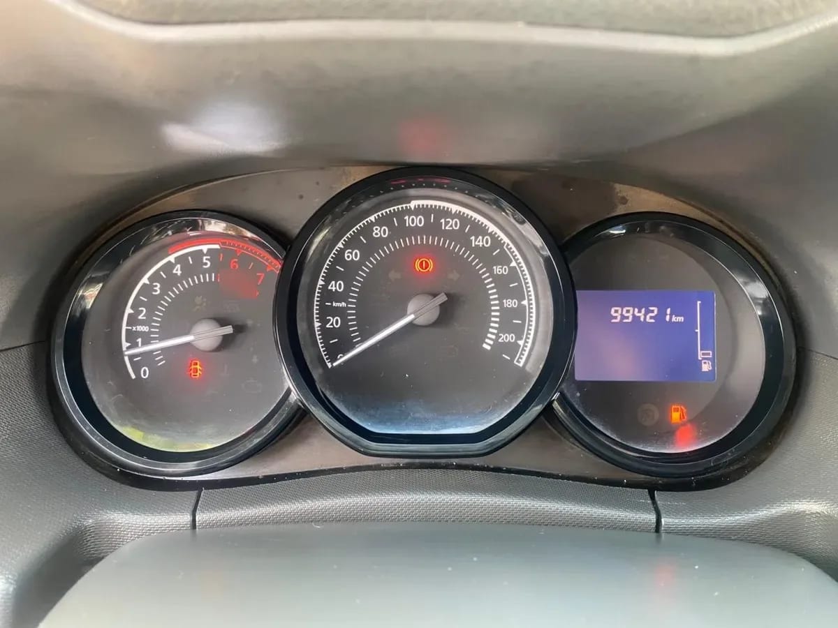 RENAULT DUSTER 1.6 Zen Kit Outdoor Mt año 2018