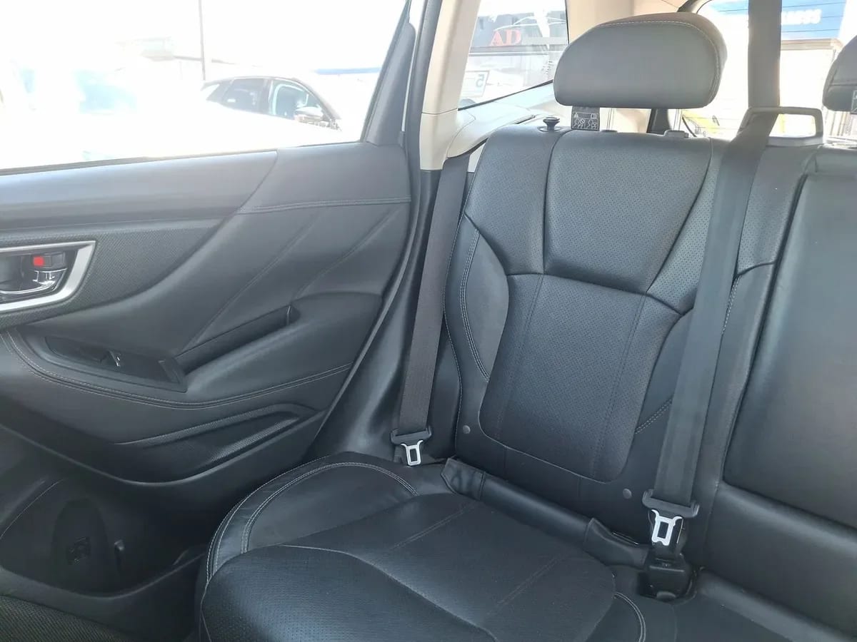 Subaru Forester 2.0i Limited Eyesight Awd At 5p año 2021