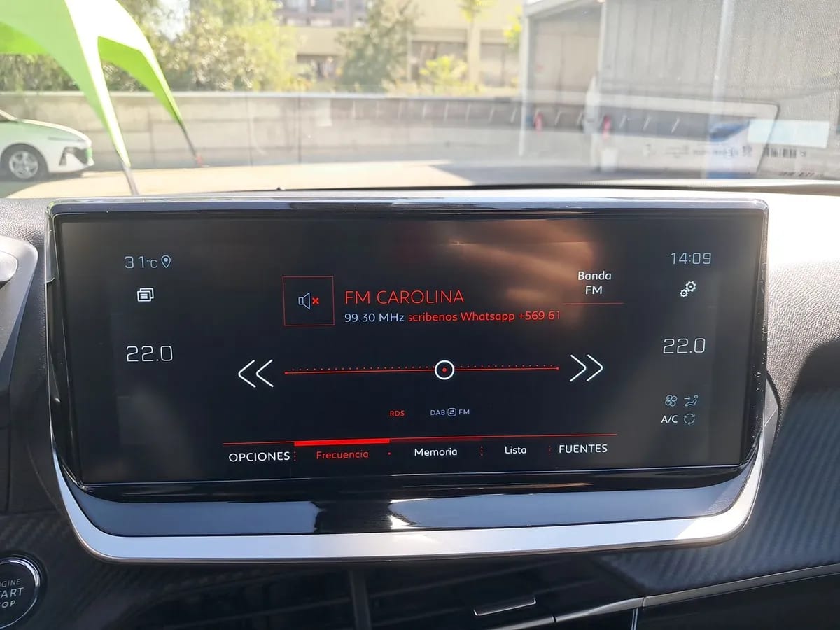 Peugeot 2008 1.2 Allure Pack Puretech 130hp 4x2 Mt 5p año 2024