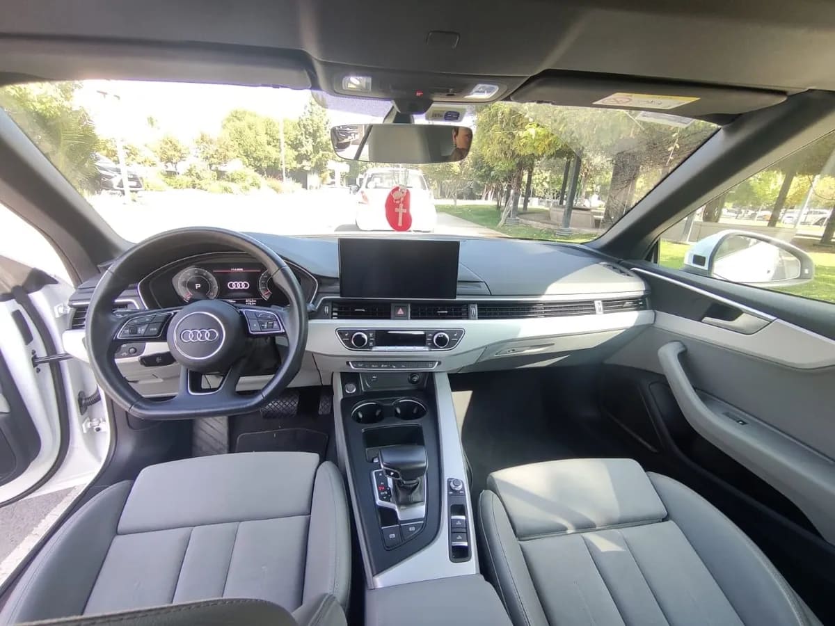 AUDI A5 2.0 Pi Sportback 45 Tfsi Quattro Sport At 4x4 año 2025