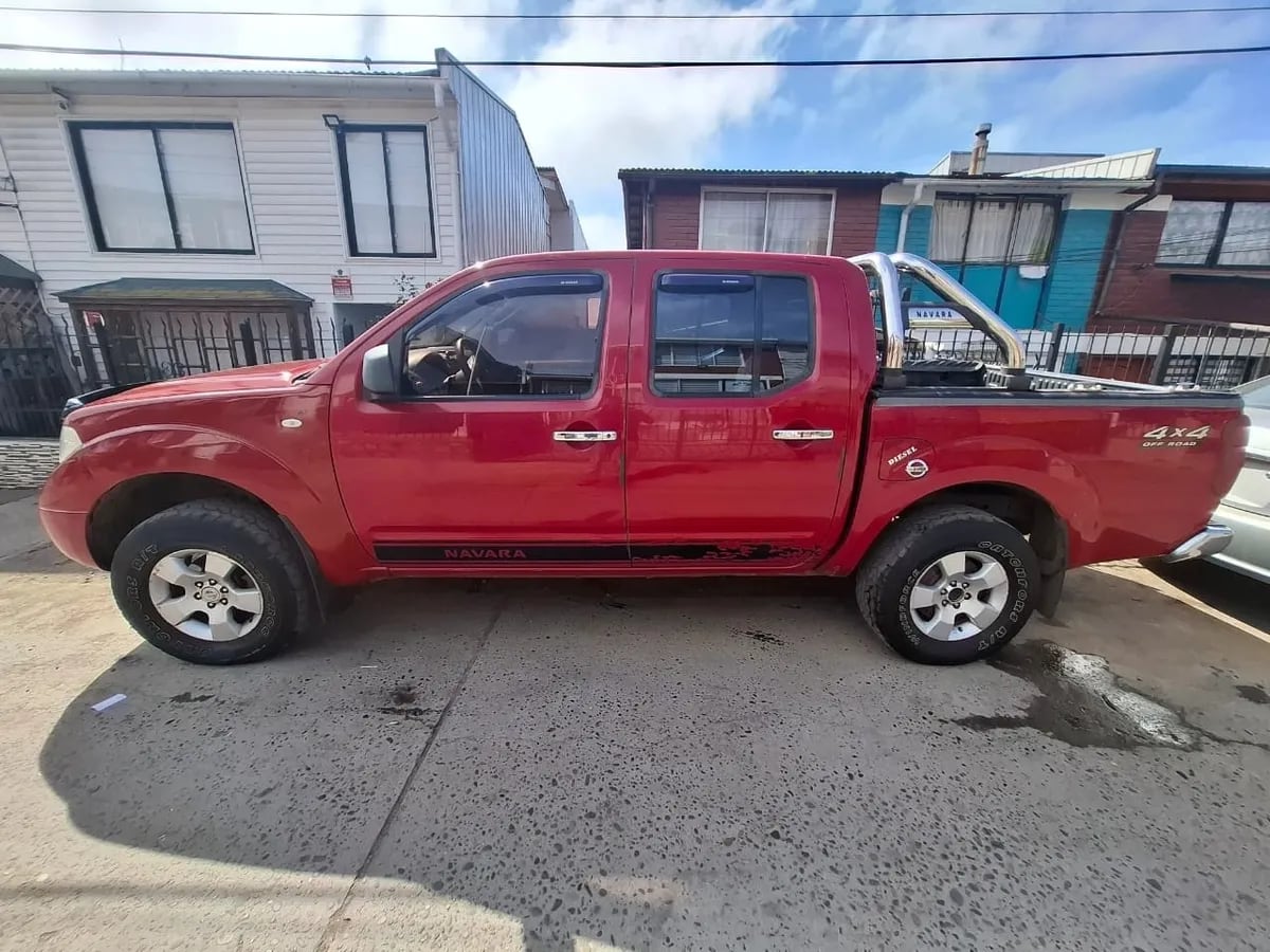 NISSAN NAVARA 2.5 C/s Mt 4x4 Diesel año 2013