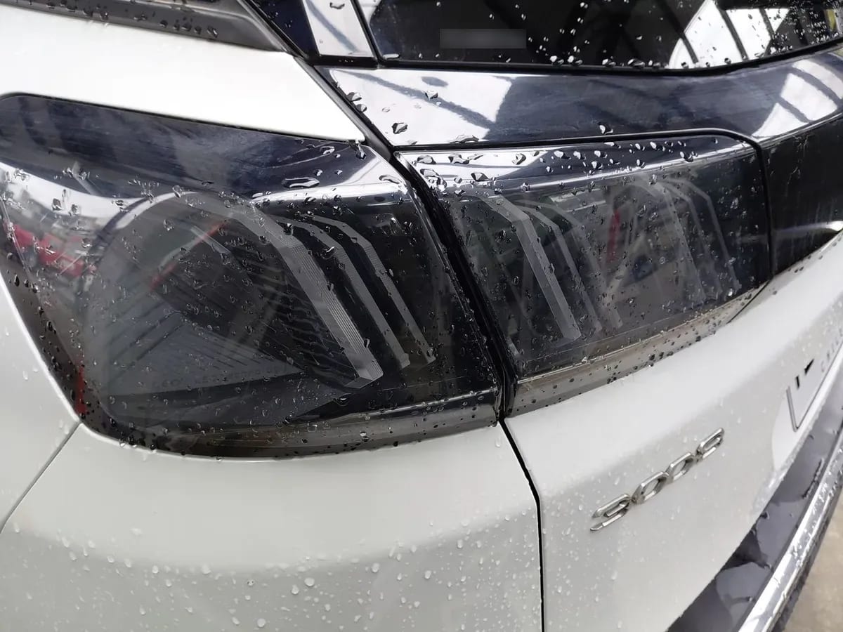 Peugeot 3008 1.5 Allure Pack Bluehdi 130 4x2 Eat8 5p año 2024