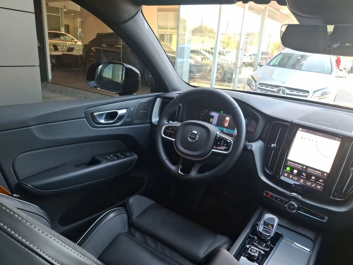 Volvo Xc60 2.0t T8 Polestar Engineered Hybrid Awd At 5p año 2025