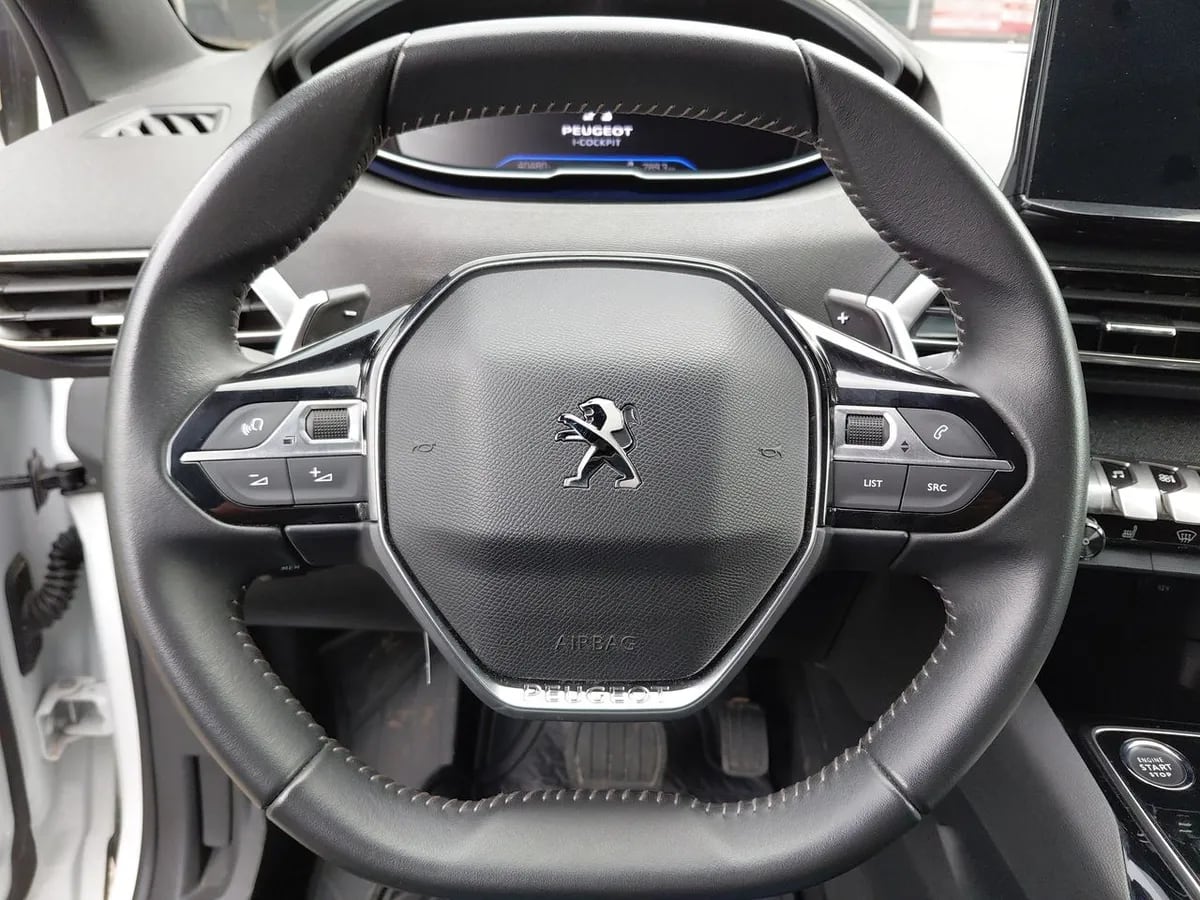 Peugeot 3008 1.5 Allure Pack Bluehdi 130 4x2 Eat8 5p año 2024