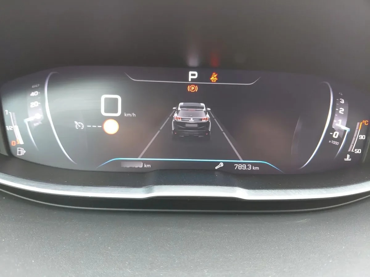 Peugeot 3008 1.5 Allure Pack Bluehdi 130 4x2 Eat8 5p año 2024