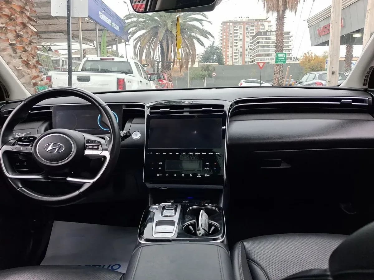 Hyundai Tucson 1.6 Nx4 Limited 4wd At 5p año 2024