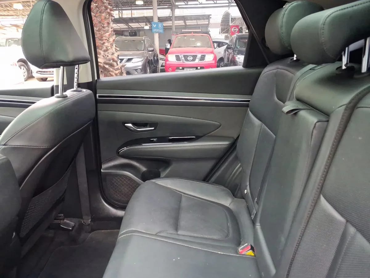 Hyundai Tucson 1.6 Nx4 Limited 4wd At 5p año 2024