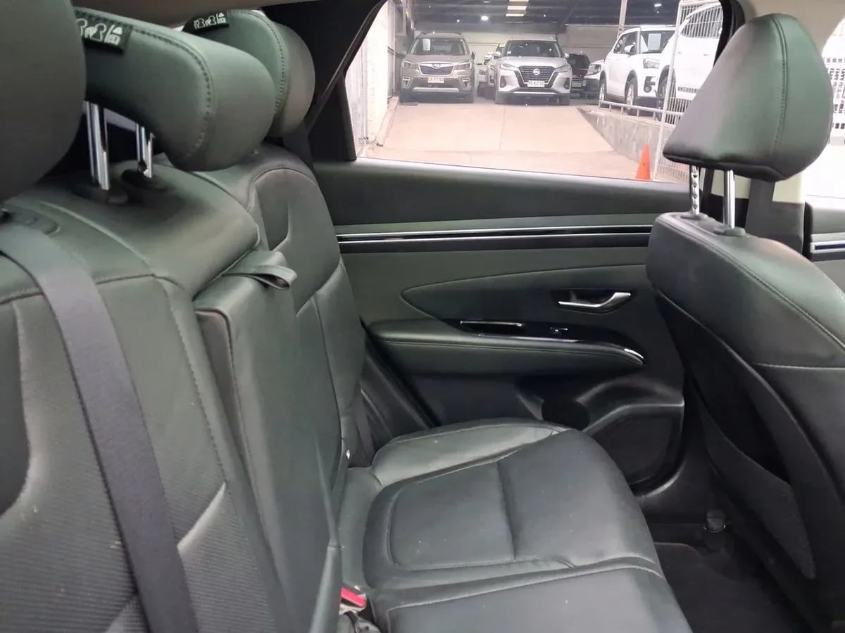 Hyundai Tucson 1.6 Nx4 Limited 4wd At 5p año 2024