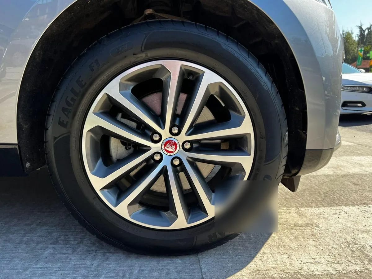Jaguar F-Pace Diésel 2.0i año 2022