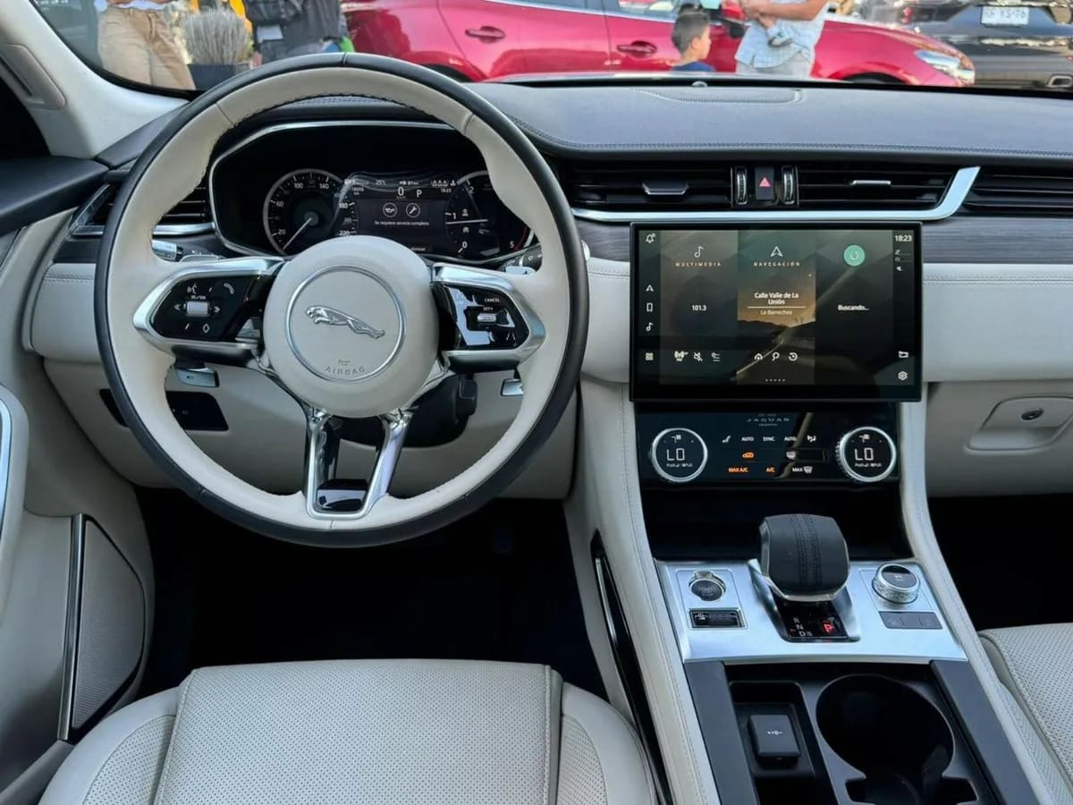 Jaguar F-Pace Diésel 2.0i año 2022
