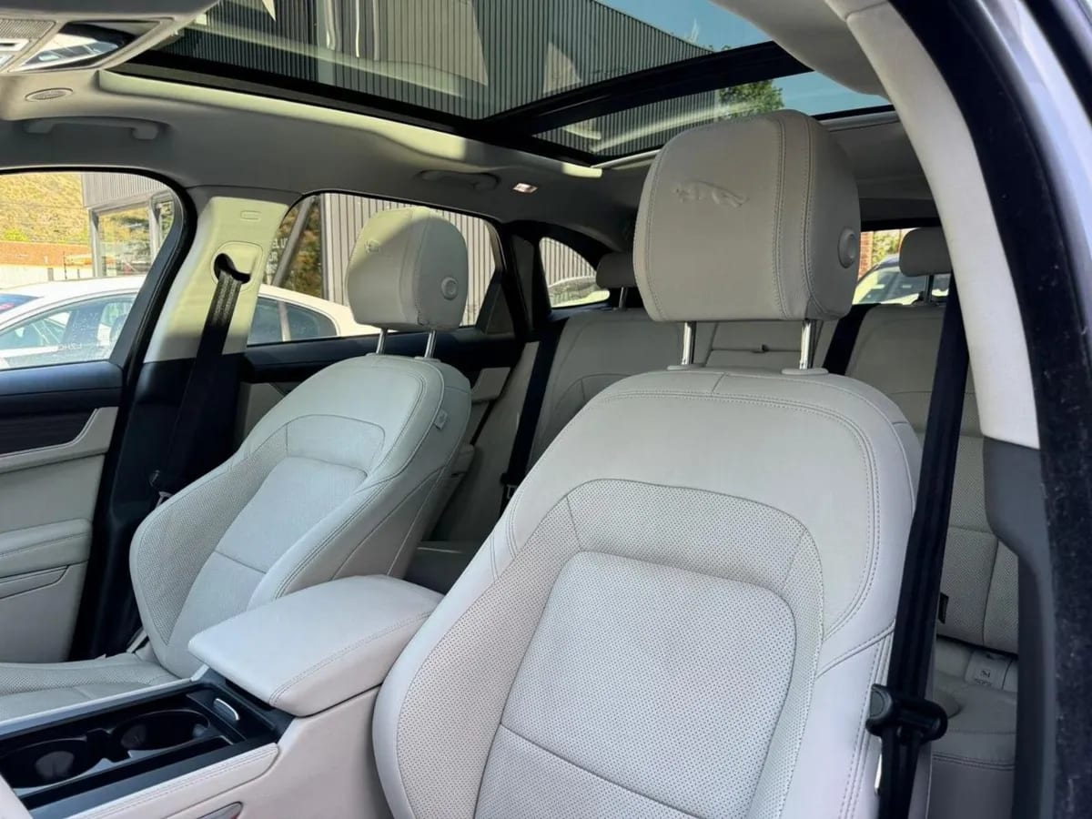 Jaguar F-Pace Diésel 2.0i año 2022