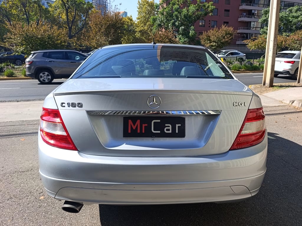 Mercedes Benz C180 Cgi Blueefficiency año 2011