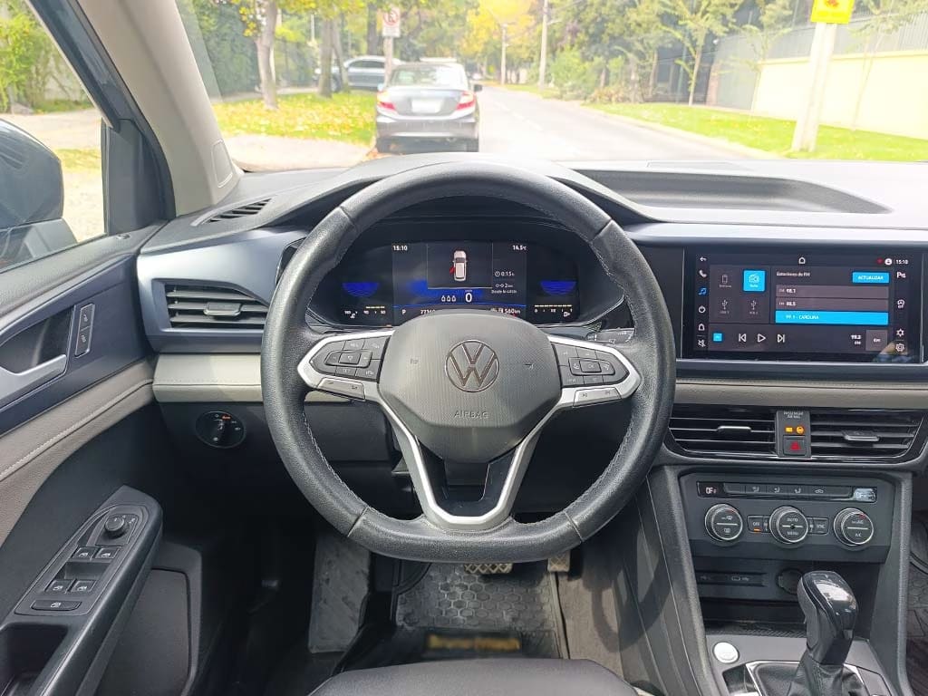 Volkswagen Taos Comfortline año 2023