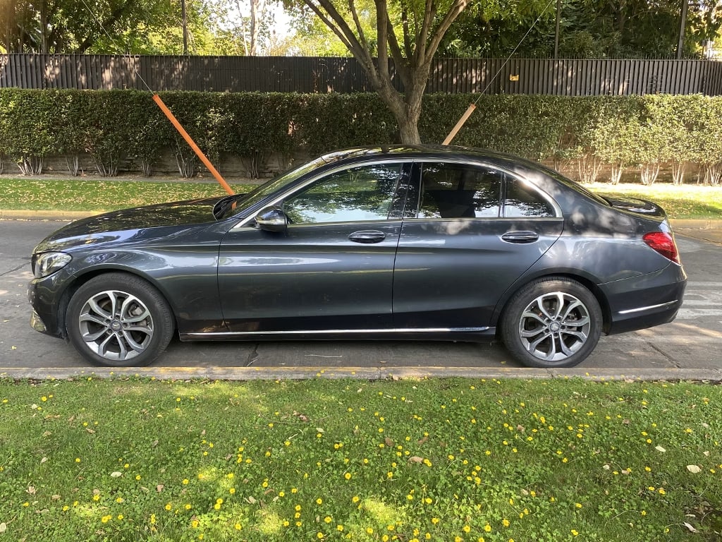Mercedes Benz C180 1.6 año 2015