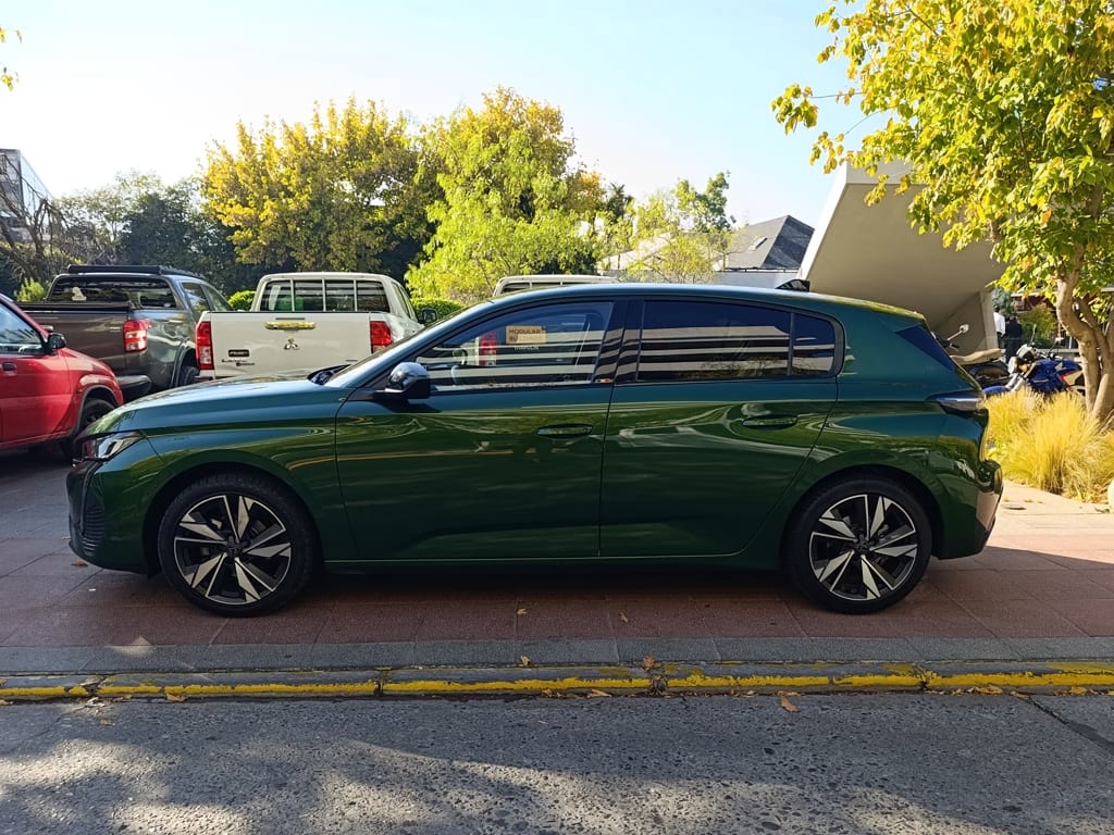 Peugeot 308 Puretech 150 año 2024