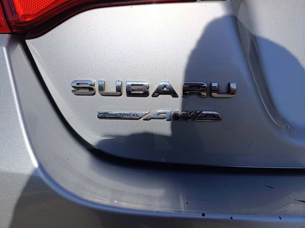 Subaru Legacy 3.6r año 2019
