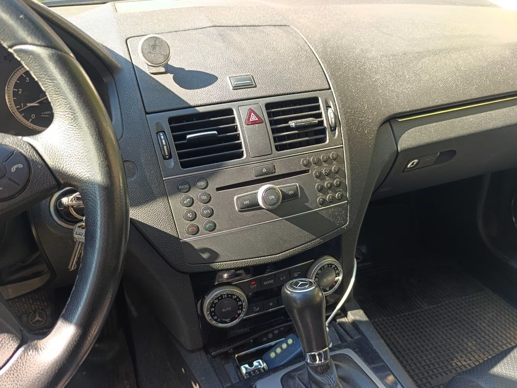 Mercedes Benz C180 Cgi Blueefficiency año 2011