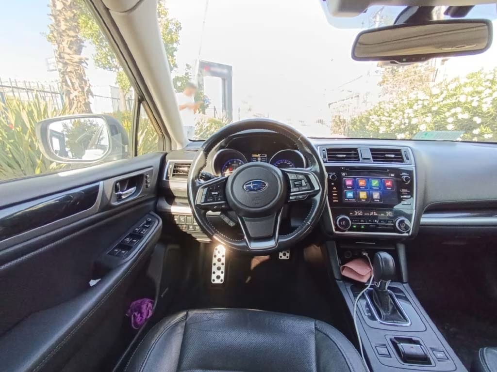 Subaru Legacy 3.6r año 2019