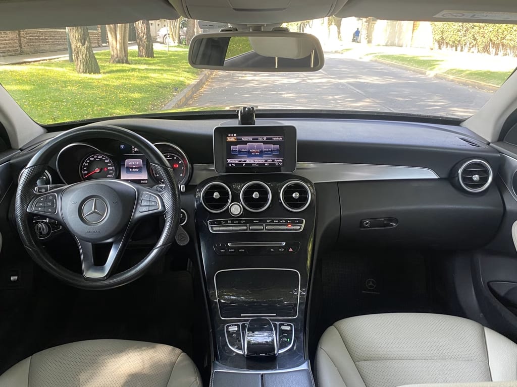 Mercedes Benz C180 1.6 año 2015