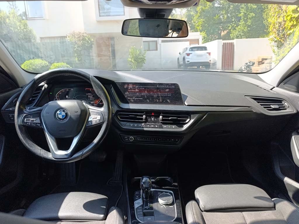 Bmw 118i Sport Plus año 2022