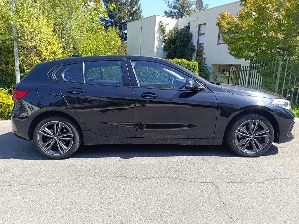 Bmw 118i Sport Plus año 2022