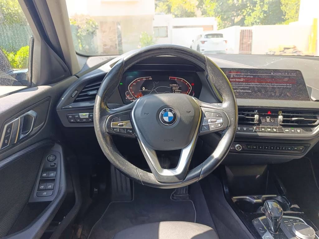 Bmw 118i Sport Plus año 2022