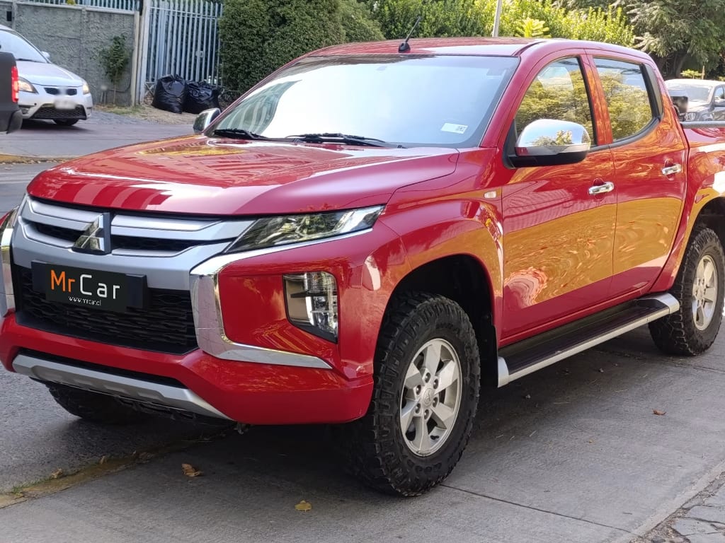 Mitsubishi L200 Katana Crt 4x4 año 2024