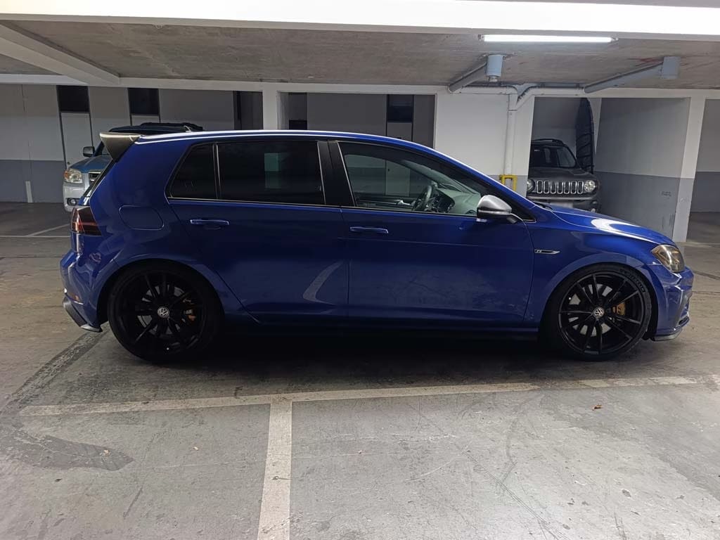 Volkswagen Golf R año 2021