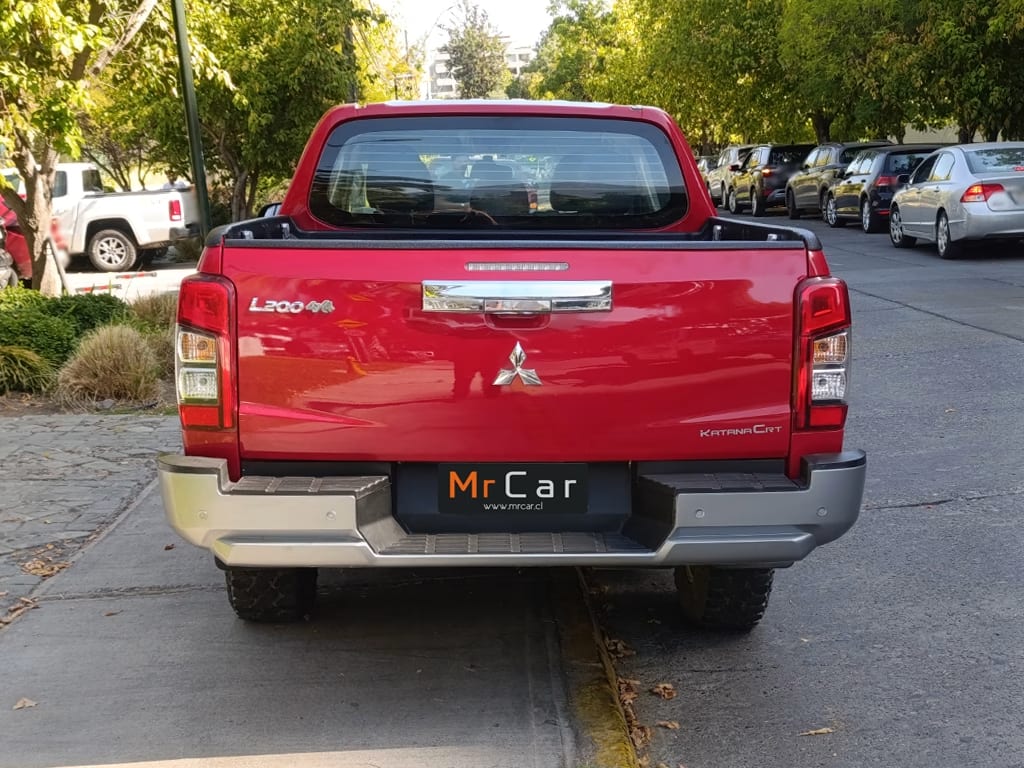 Mitsubishi L200 Katana Crt 4x4 año 2024