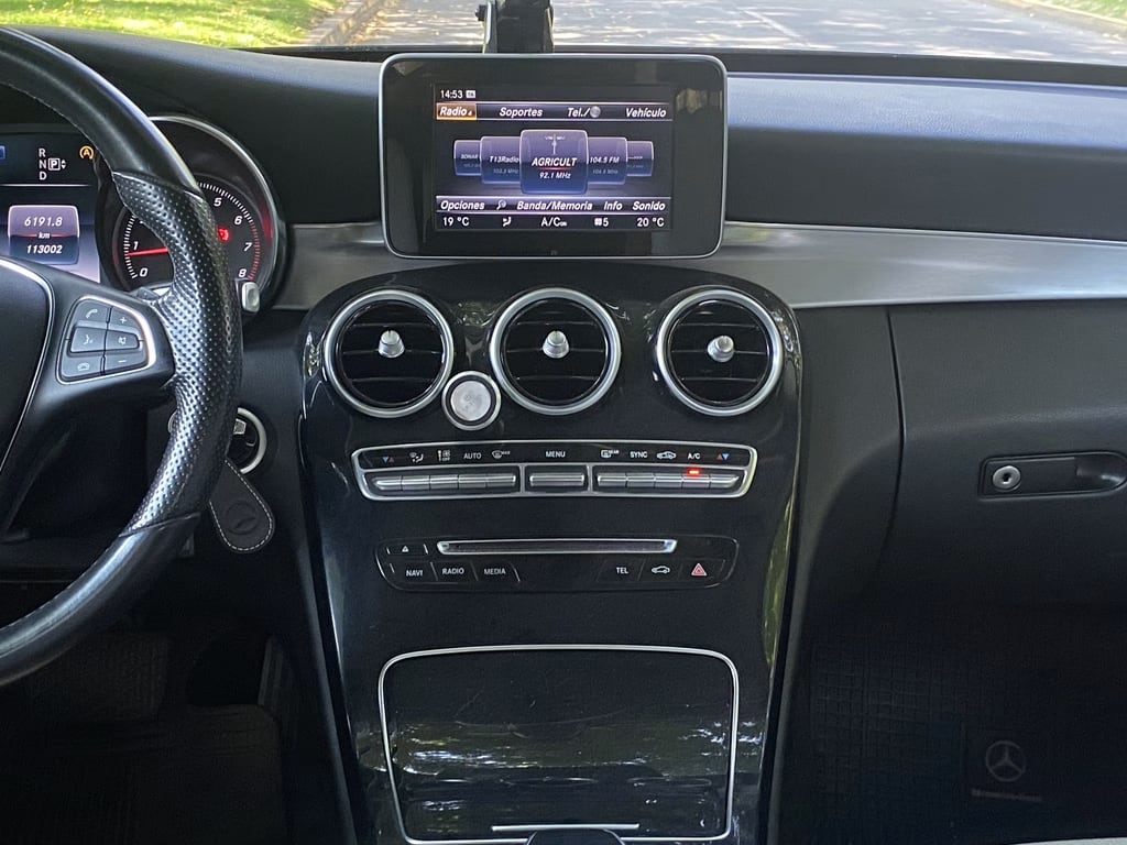 Mercedes Benz C180 1.6 año 2015