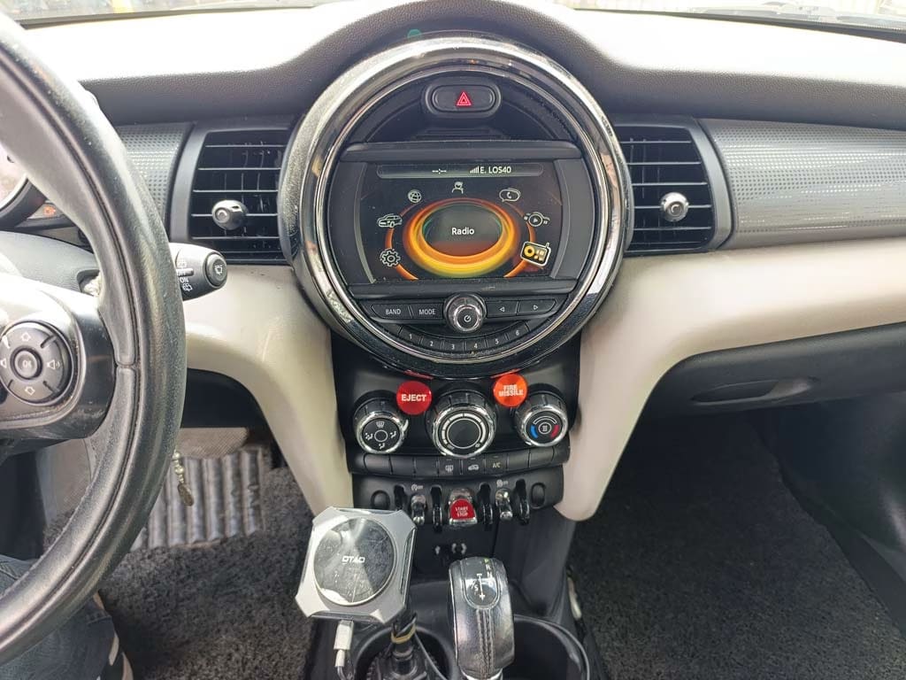 Mini Cooper Hb año 2019