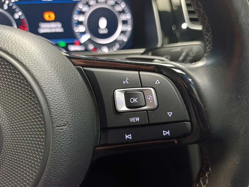 Volkswagen Golf R año 2021
